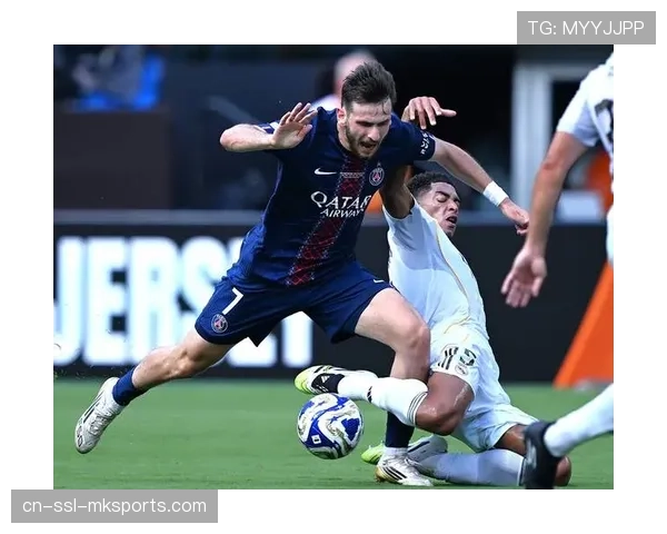 巴黎圣日耳曼高效反击撕碎切尔西防线，恩里克战术体系凸显客场作战稳定性